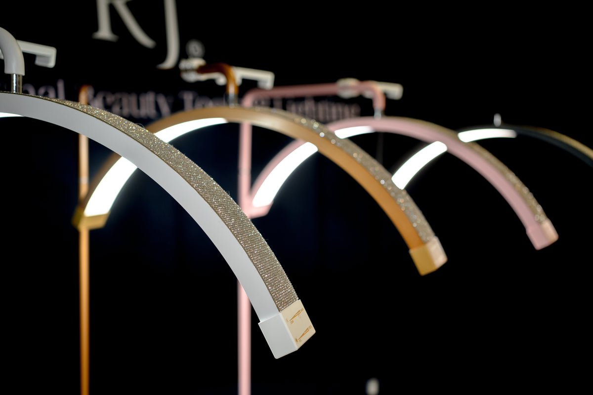 Why Beauty Pros Are Swapping Ring Lights for the RJ Moon Pro Series