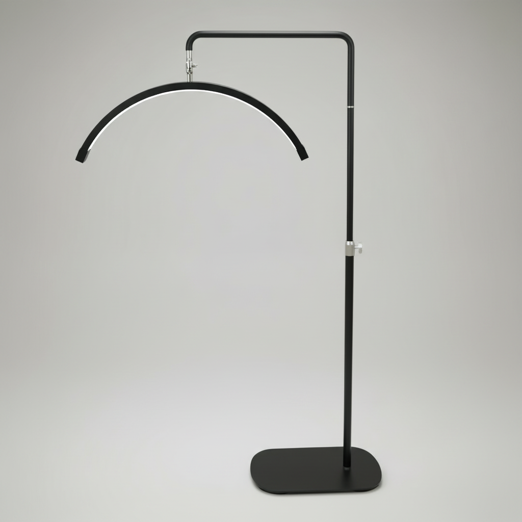 Floor standing Moon Pro X lamp in black