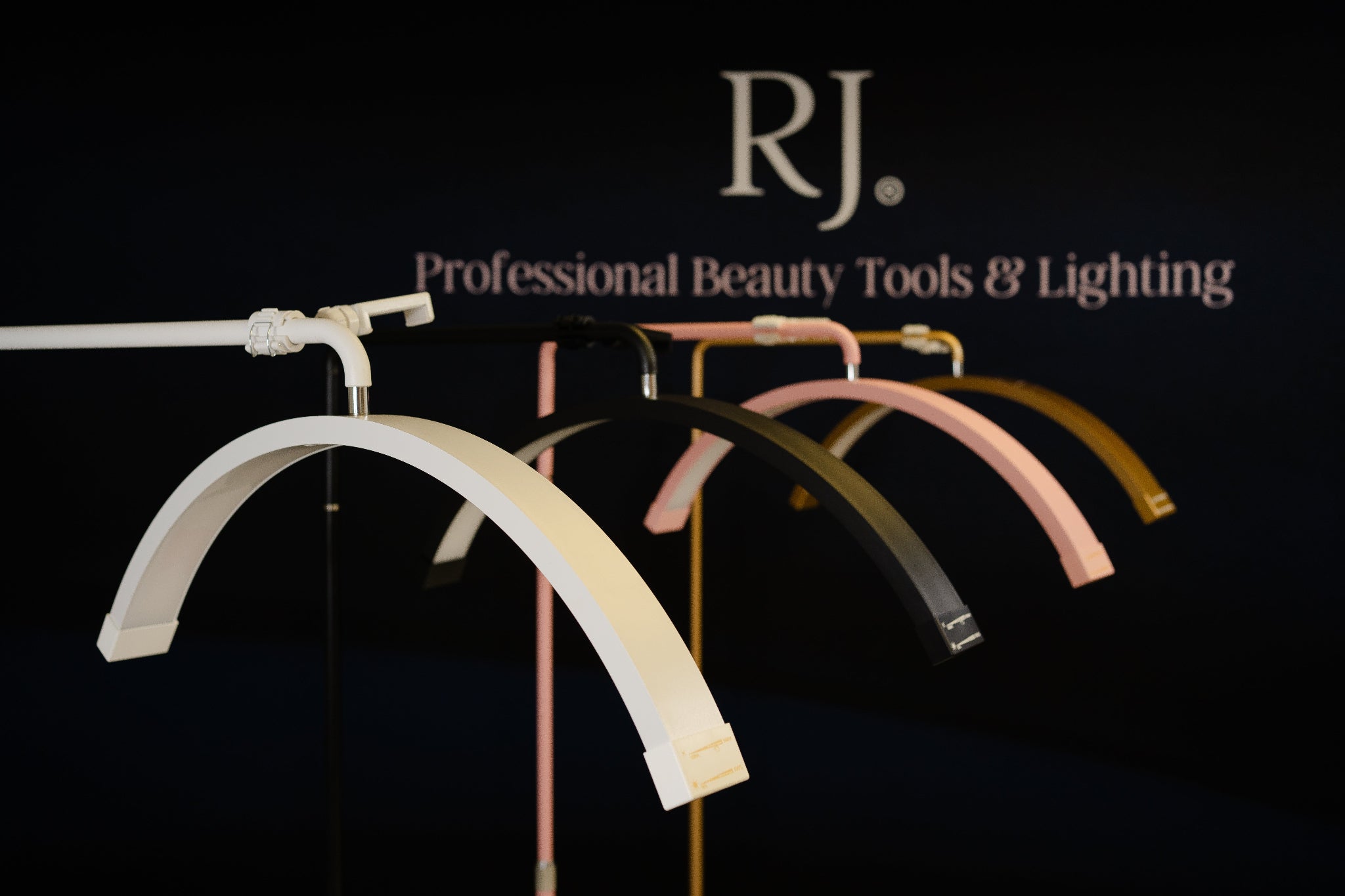 Halbmondlampe - Professionelle Schönheitsleuchte 28" | RJ Moon Pro