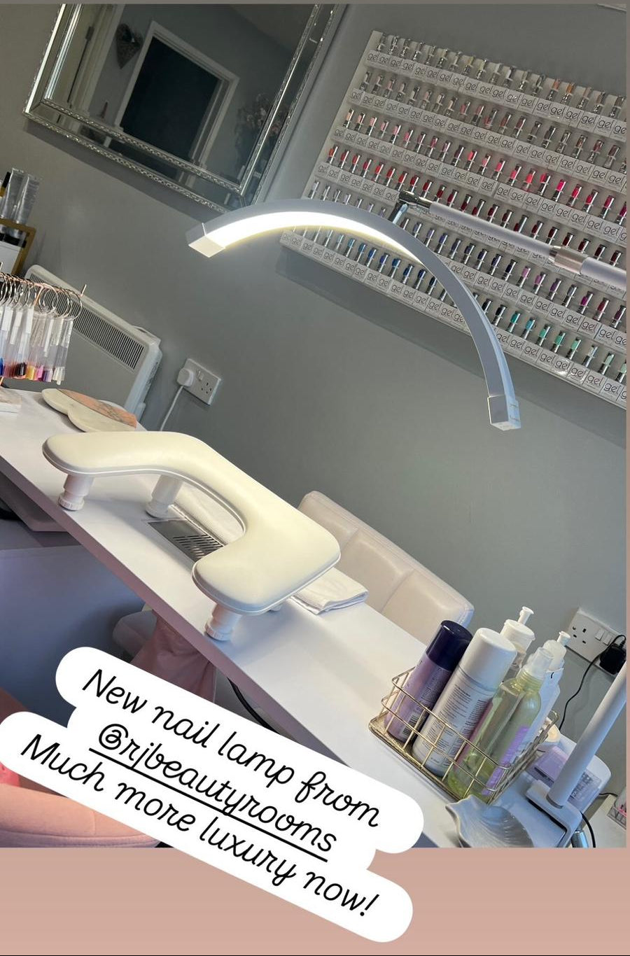 Lampada per manicure Half Moon Beauty Desk 25" - Fissaggio a morsetto, Estensibile