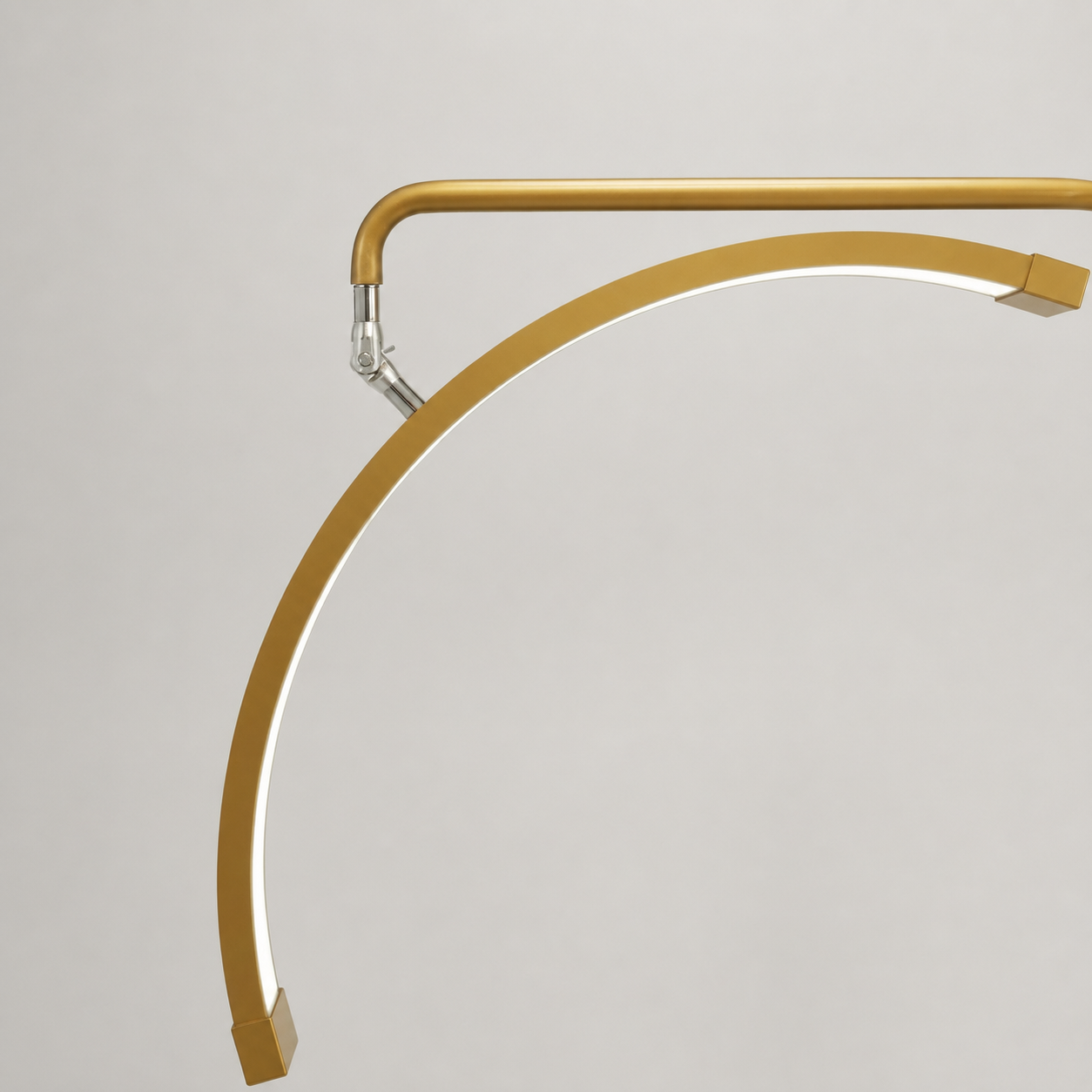 Multi-Angle Half Moon Lamp - Professionele LED-schoonheidslamp 28 inch | RJ Moon Pro X