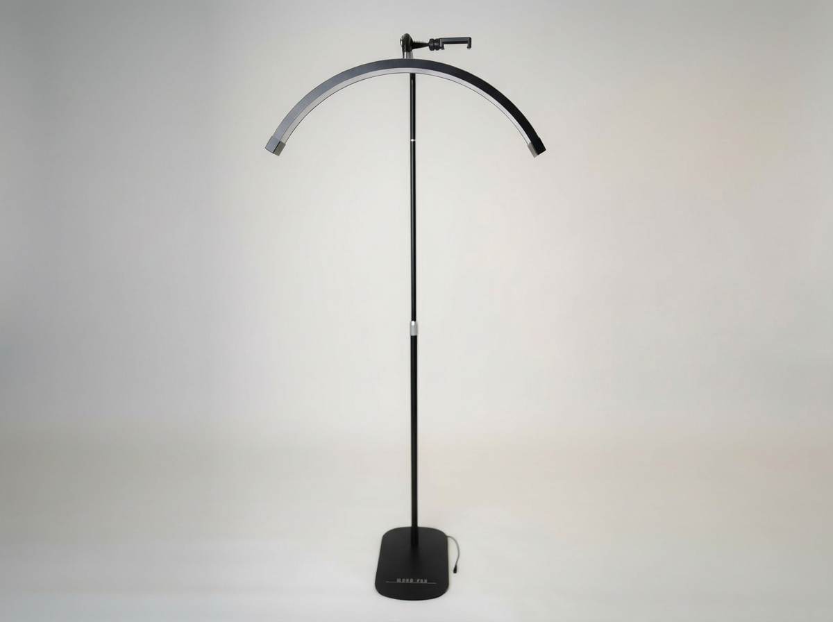 Halbmondlampe - Professionelle Schönheitsleuchte 28" | RJ Moon Pro